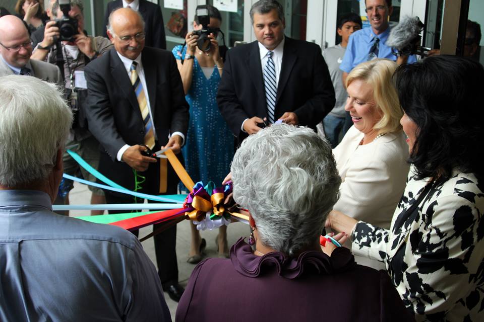 Coastal Compass Celebrates Grand Opening with Ribbon Cutting